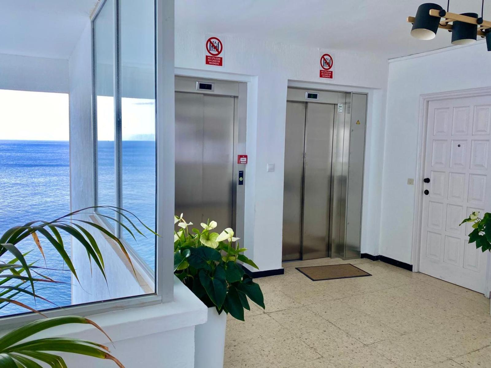 Apartamentos Playa Chica / Playa Las Gaviotas Santa-Cruz de Ténérife Extérieur photo